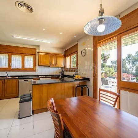 Preciosa Casa 2000 M2 Piscina Mar Barbacoa Felicidad Villa Santa Susanna